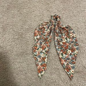 3/$6! Hair scrunchies with tails